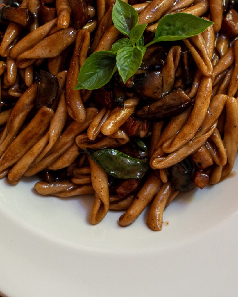 584341733 1394986009301135 8773339395567386021 n